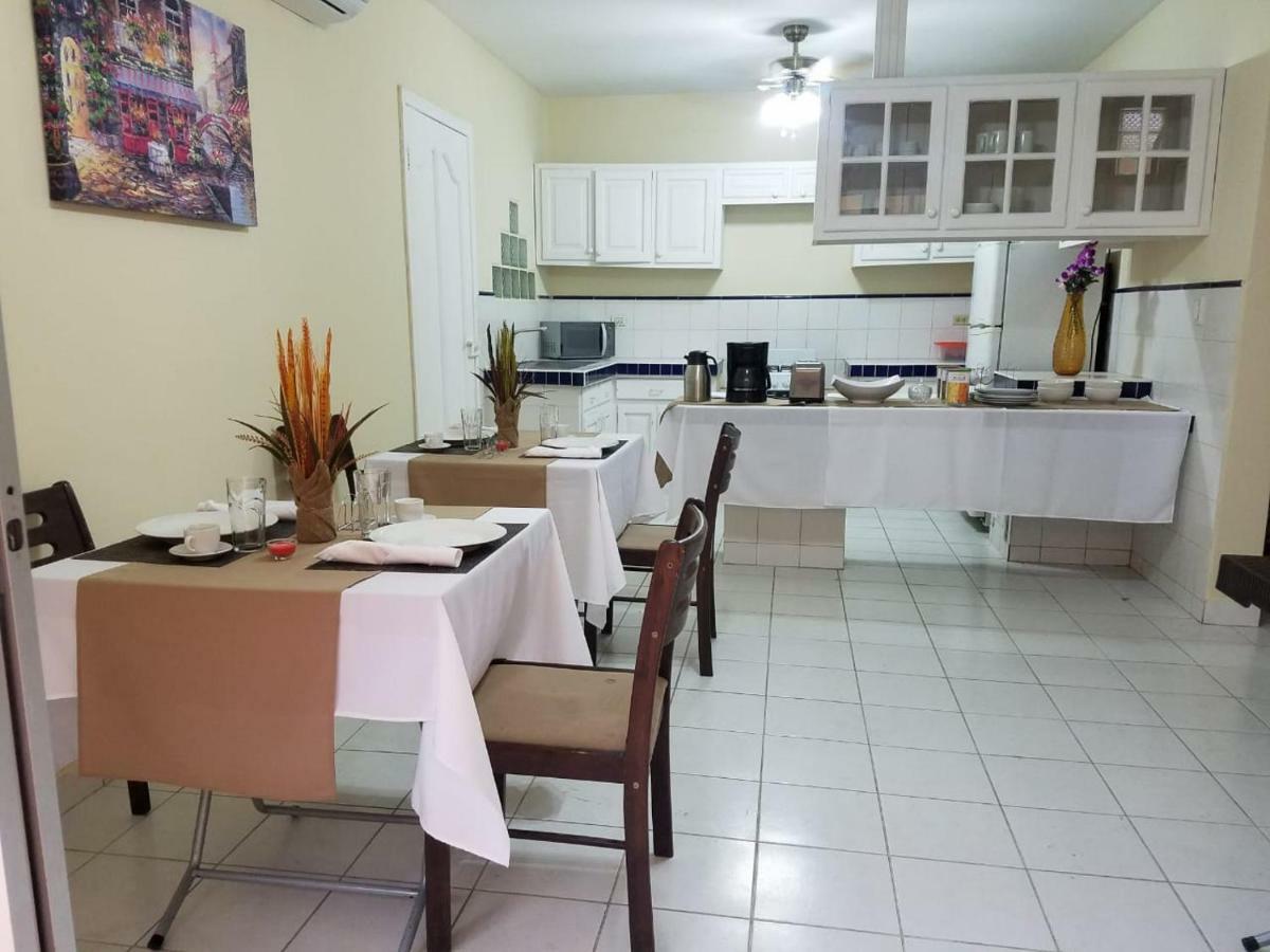 Mh Boutique Hotel 圣佩德罗苏拉 外观 照片
