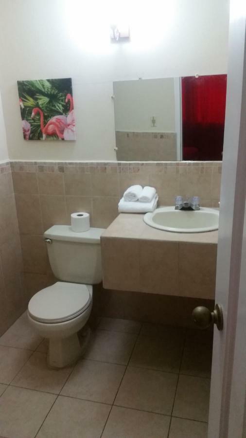 Mh Boutique Hotel 圣佩德罗苏拉 外观 照片